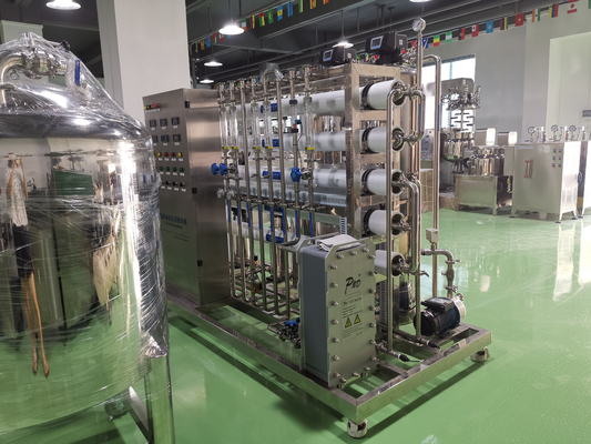 Translucent Membrane Reverse Osmosis 75% Water Treatment System Cosmetic Making Equipment