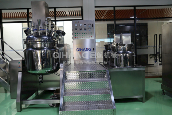 CE Cosmetic Making Machine With Operation Platform Emulsifying Homogenizer Equipment