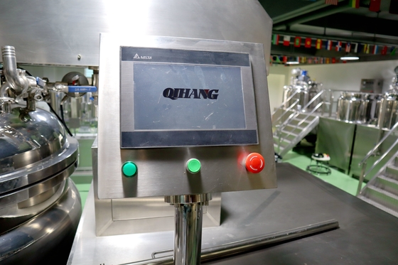 50HZ Lotion Making Machine Cosmetics Production Line Vacuum Emulsifier