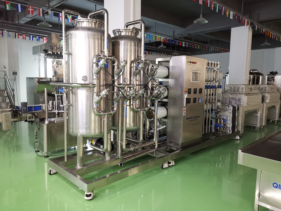 1000LPH SS Reverse Osmosis Water Treatment Anti Corrosive Cosmetic Product Making Equipment